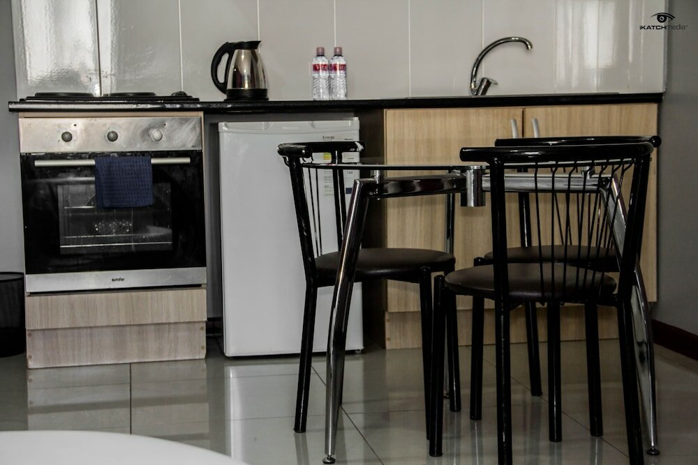 Фото Nomad's Court Lodge