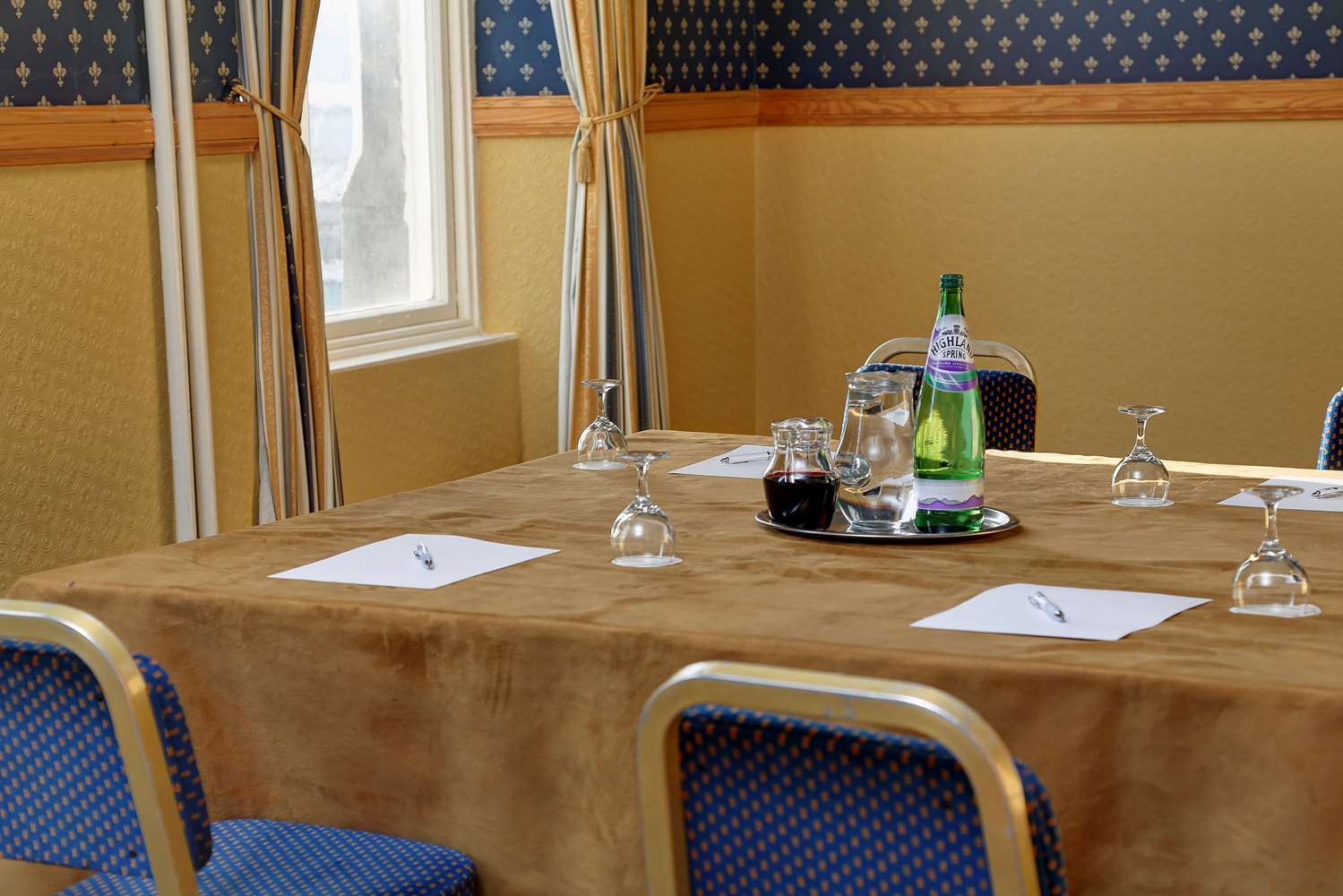 Фото Best Western Queens Hotel