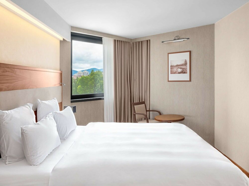 Фото Mövenpick Hotel Sarajevo