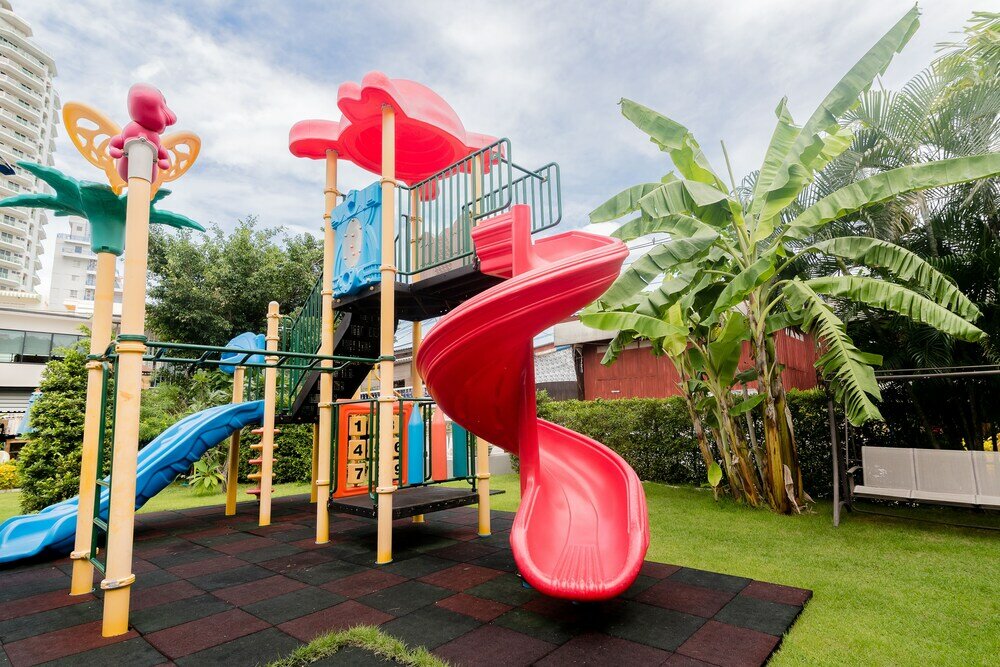 Фото Surf & Sand Resort