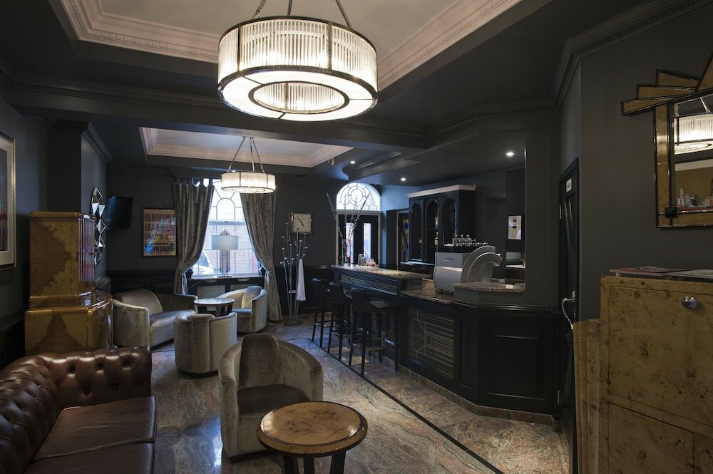 Фото The California