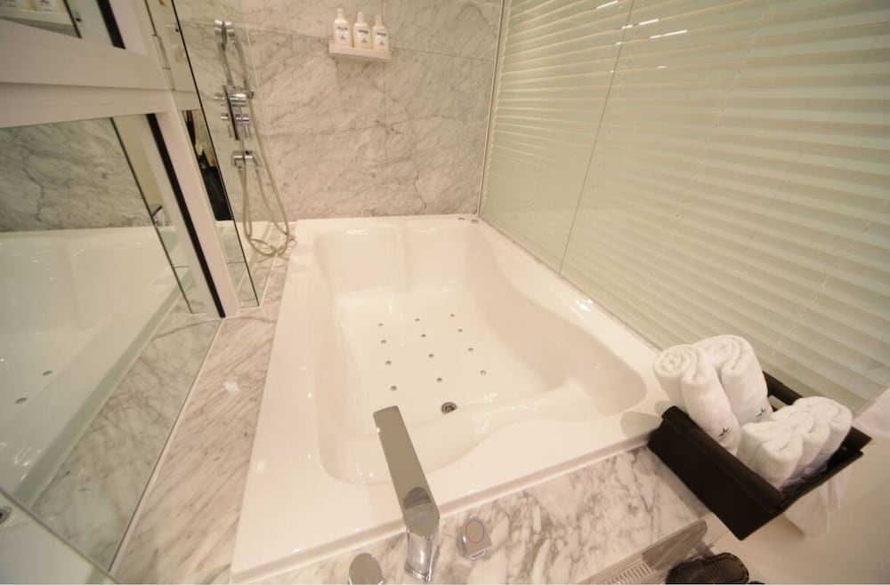 Фото Hotel Star The Masterpiece Suite