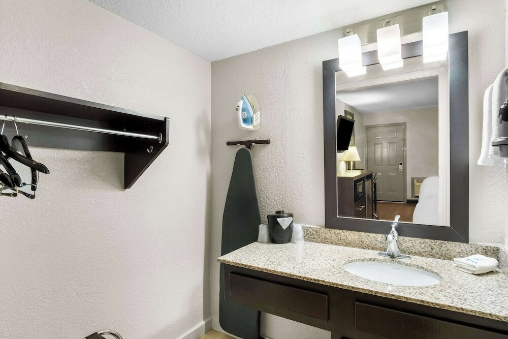 Фото Red Roof Inn Waco