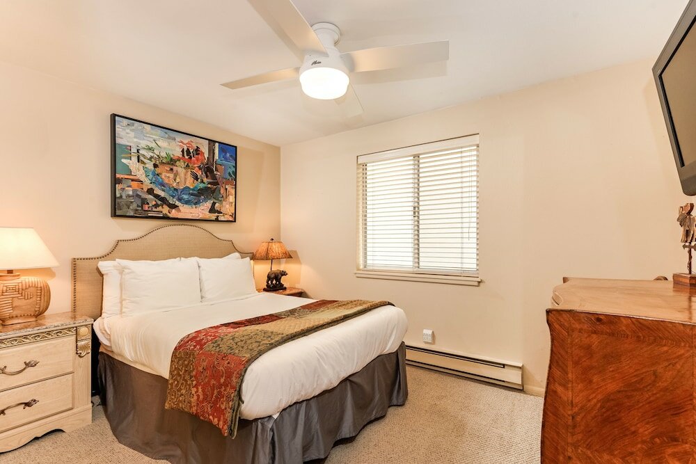 Фото Aspen Silverglo by Frias