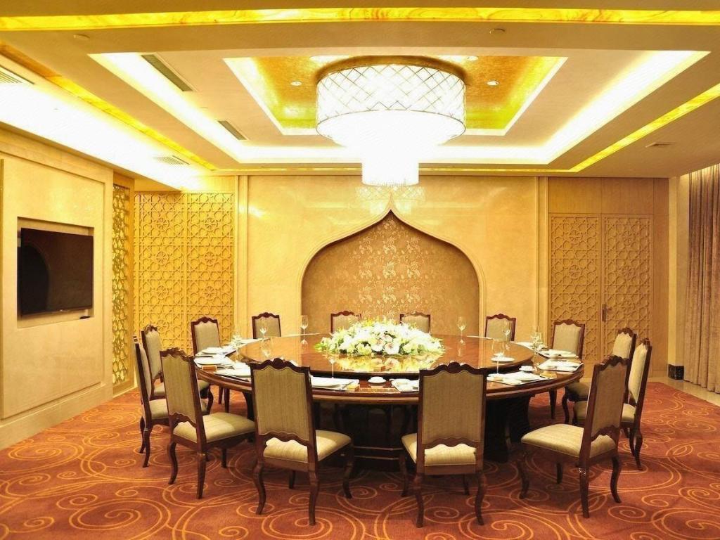 Фото Yinchuan Shangling Boston Hotel