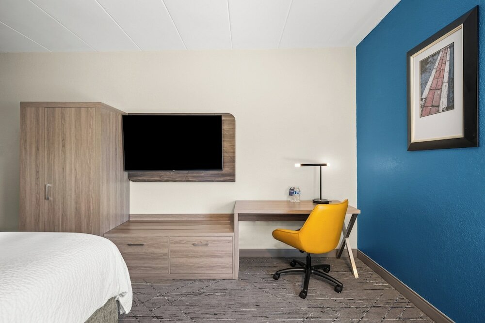 Фото Holiday Inn Express Boston North Woburn by Ihg