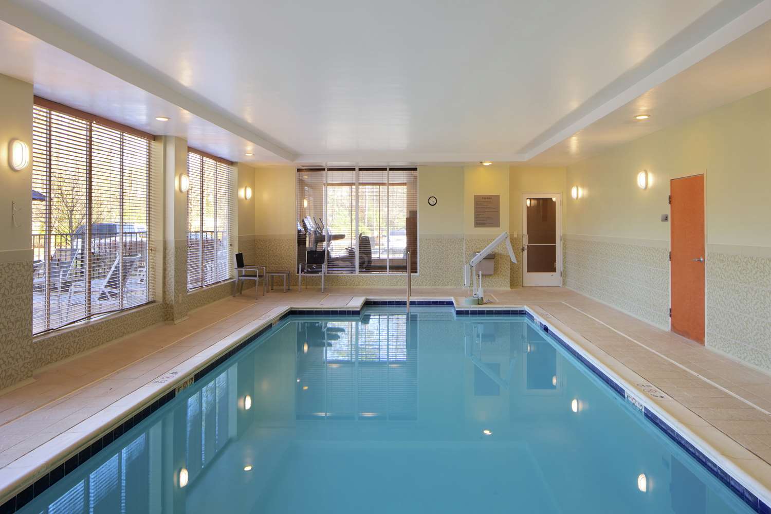 Фото DoubleTree by Hilton Richmond Airport