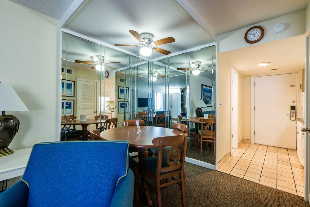 Фото Schooner Beach and Racquet Club by Capital Vacations