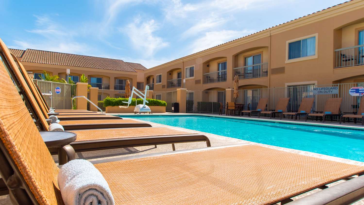 Фото Sonesta Select Camarillo