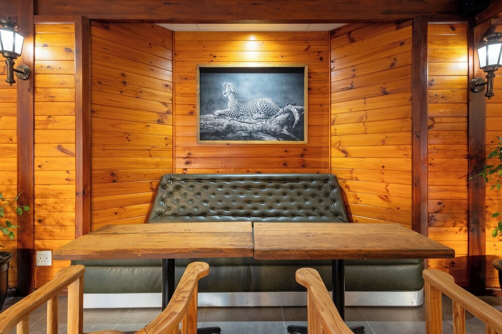 Фото Knysna Log-Inn Hotel