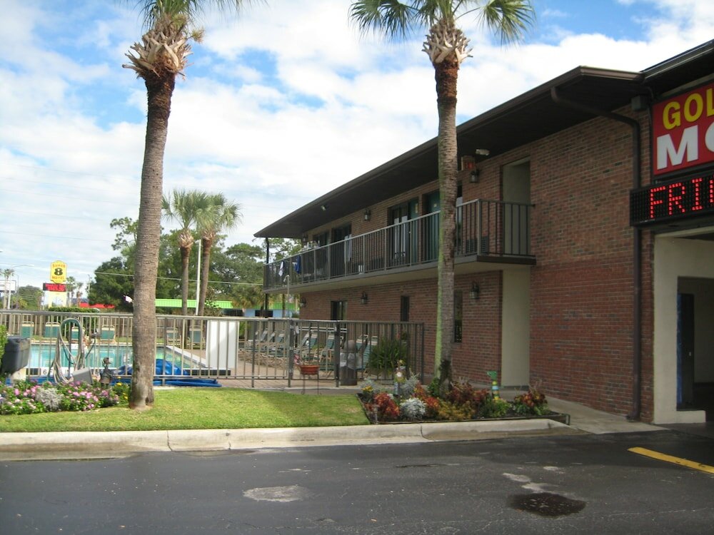 Фото Golden Link Resort Motel