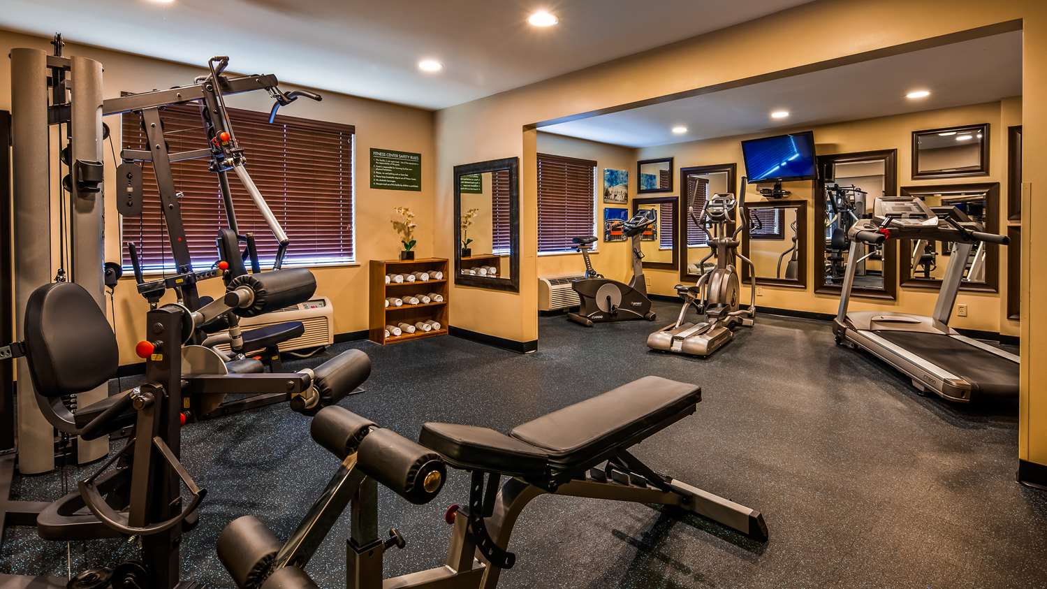 Фото Best Western Glenview -Chicagoland Inn and Suites