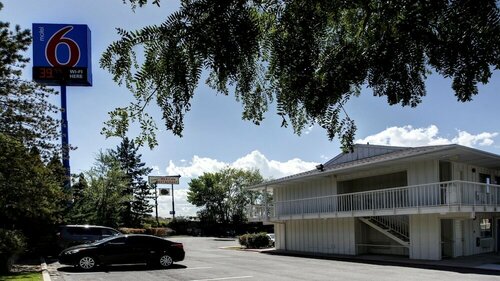 Гостиница Super 8 by Wyndham Woods Cross/Salt Lake City North в Вудс Кроссе