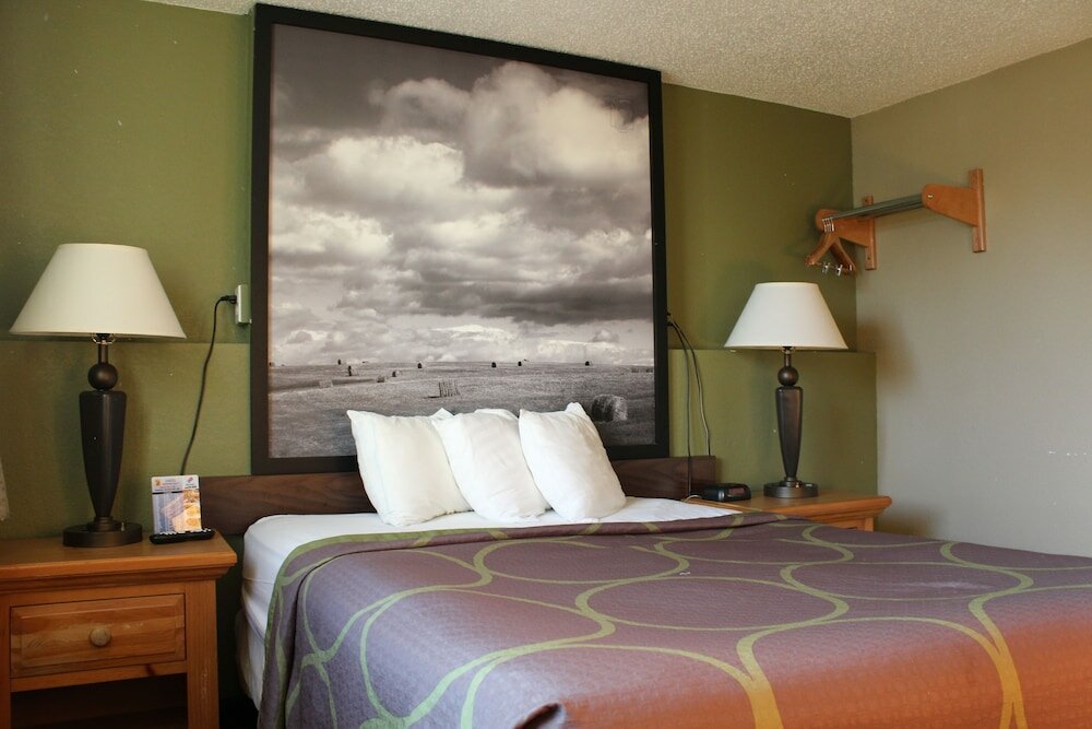 Фото Super 8 by Wyndham Kearney