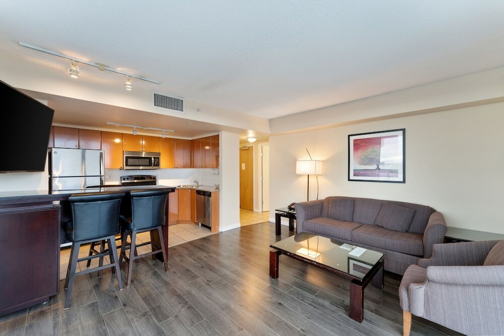 Фото Executive Hotel Vancouver Airport