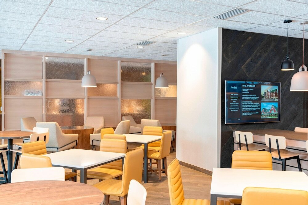 Фото Fairfield Inn & Suites by Marriott Fair Oaks Farms