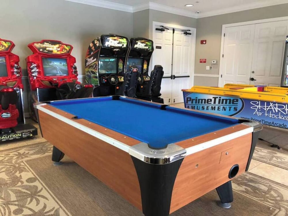 Фото Tideview 166 · New Ultra Modern & Super Clean 3 Full Suites