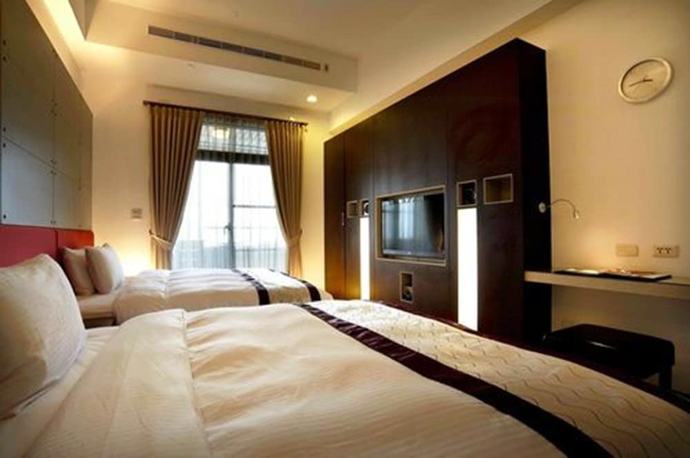 Фото отеля 2