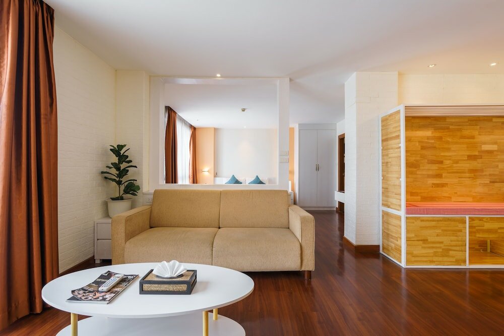 Фото Lantana Resort