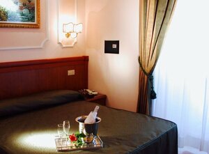 Hotel Philia Rome (Rome, Via Palestro, 88), hotel