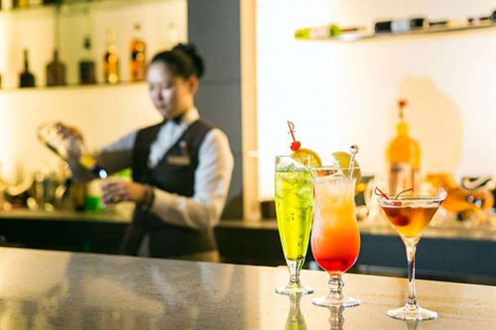 Фото Hidden Bay Hotel