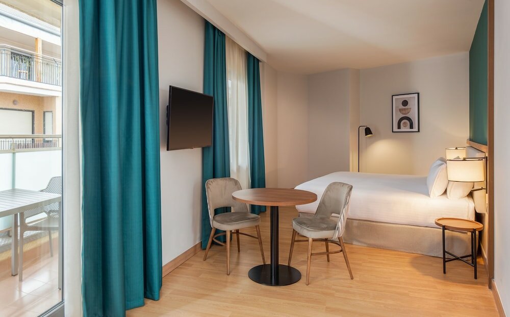 Фото Hotel Elche Centro, affiliated by Melia