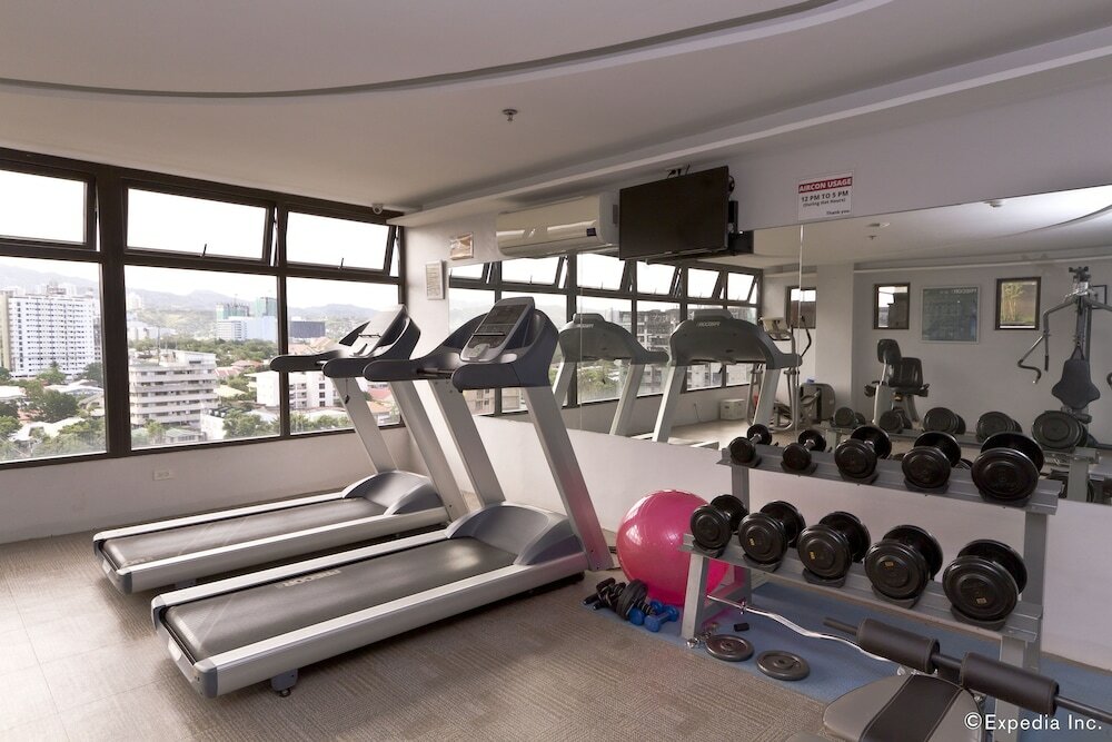 Фото Castle Peak Hotel