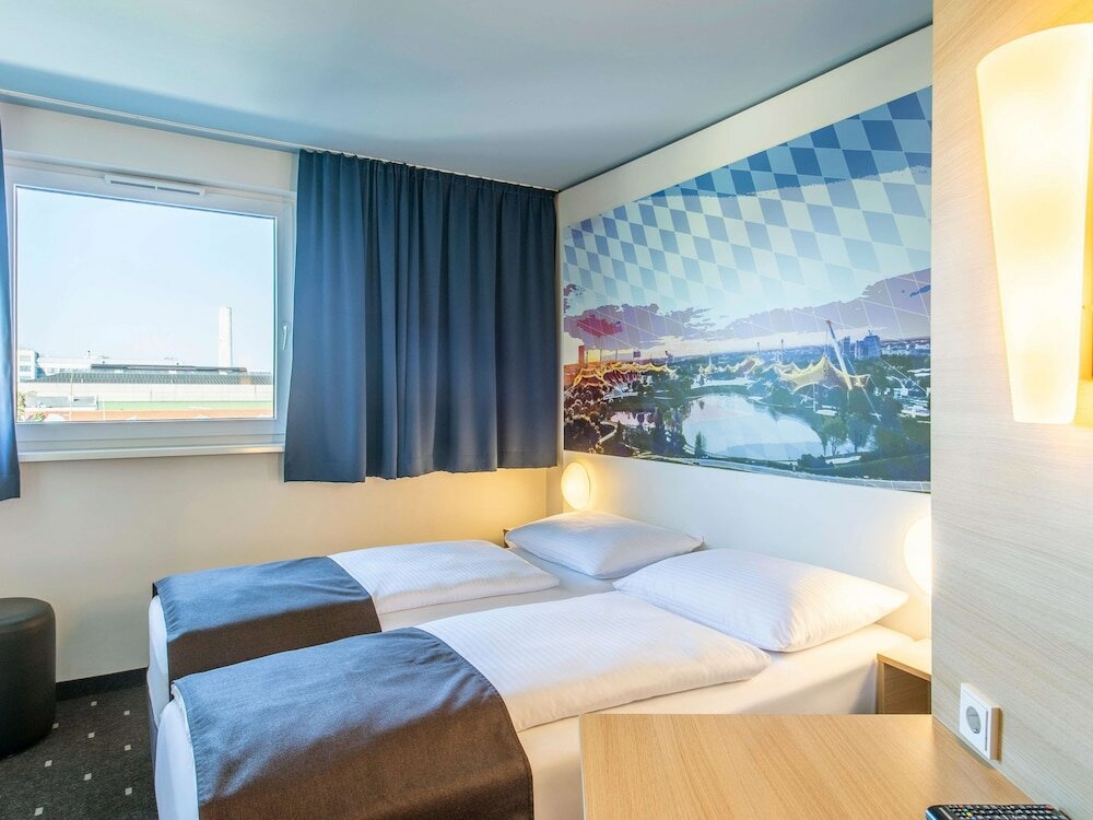 Фото B&b Hotel München City-Nord