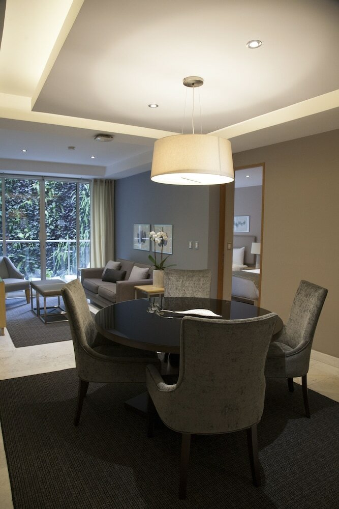 Фото Pennsylvania Suites