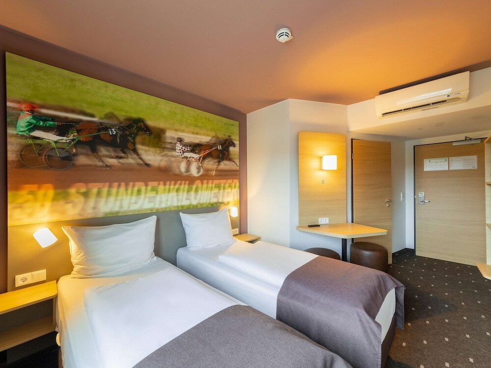 Фото B&b Hotel Mönchengladbach