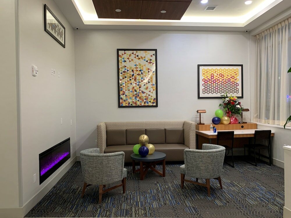 Фото Holiday Inn Express Jamaica - JFK AirTrain - NYC