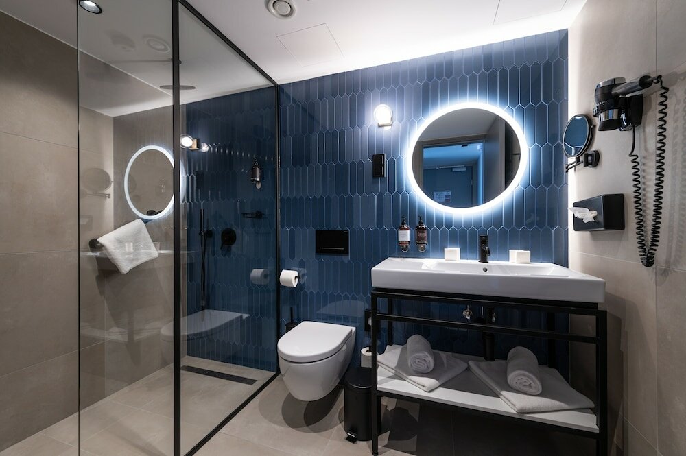 Фото Three Corners Downtown Hotel