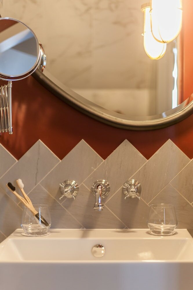 Фото Handsome Hotel