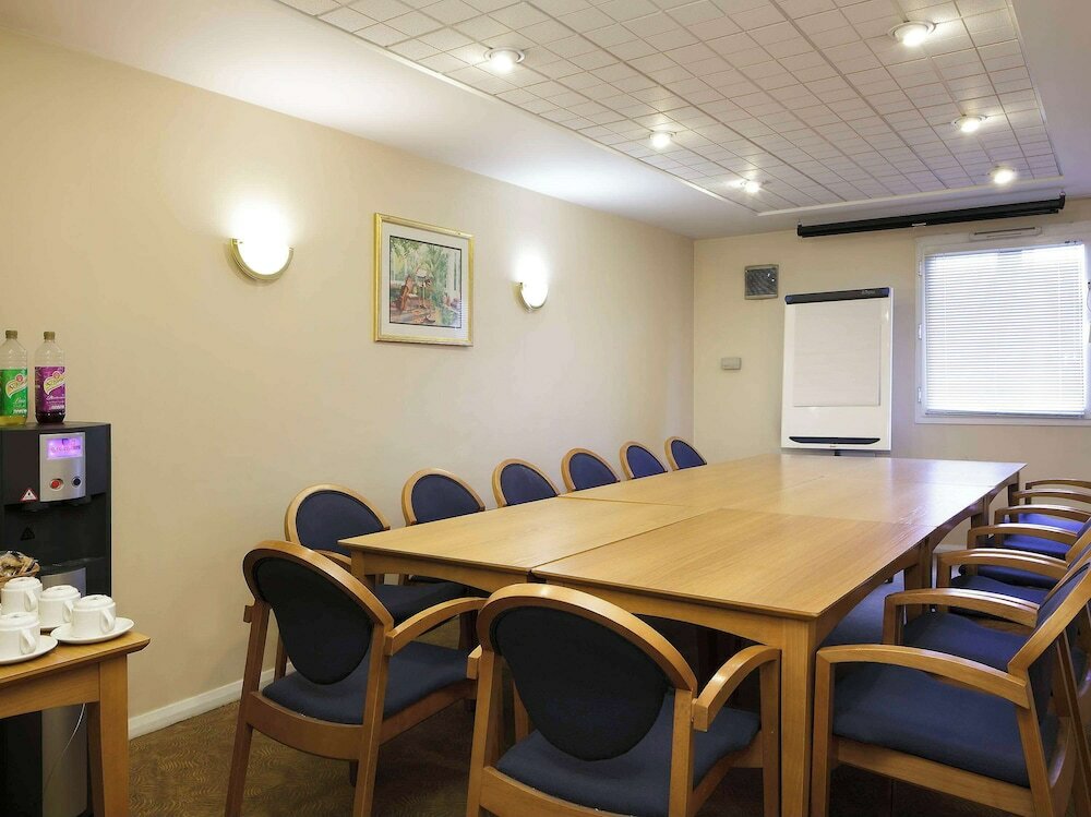 Фото Ibis Chesterfield Centre – Market Town