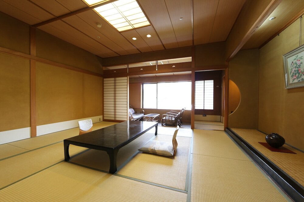 Фото Tamatsukuri Grand Hotel Choseikaku