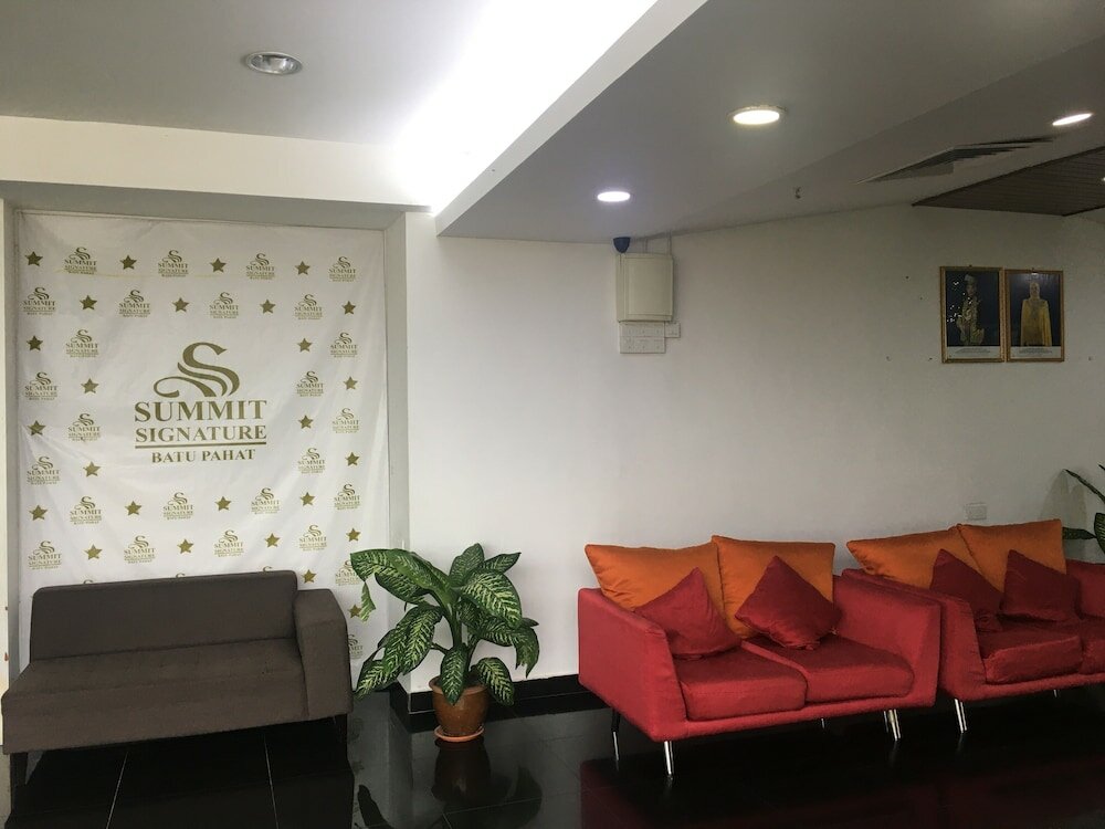 Фото Summit Signature Hotel Batu Pahat