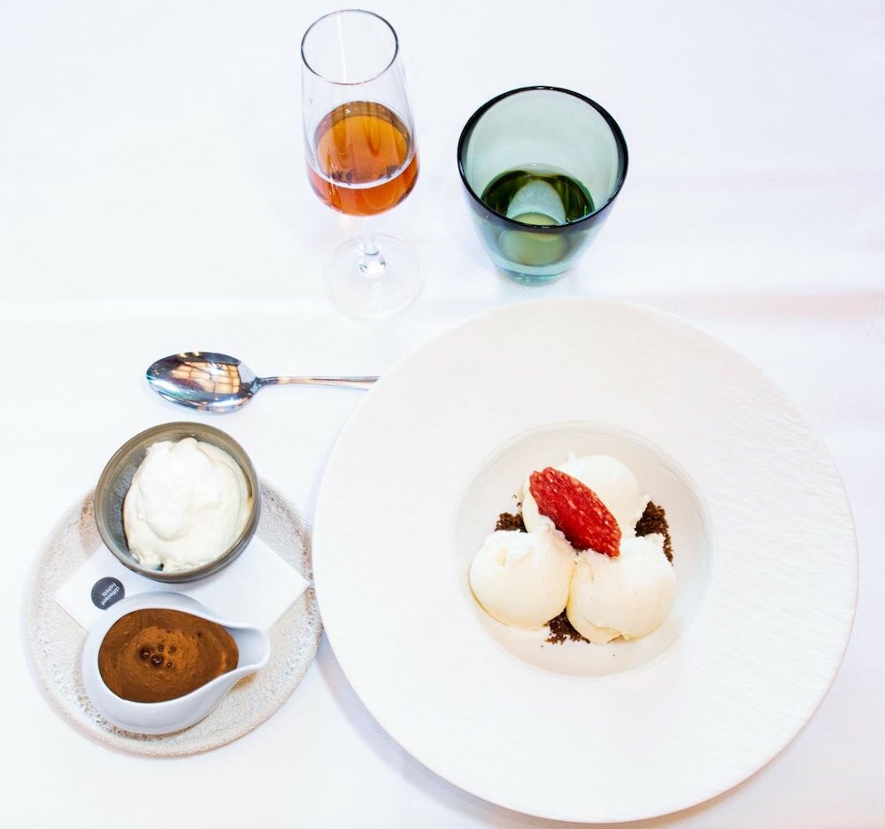 Фото 196630641374