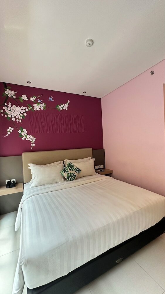 Фото Verse Lite Hotel Pembangunan