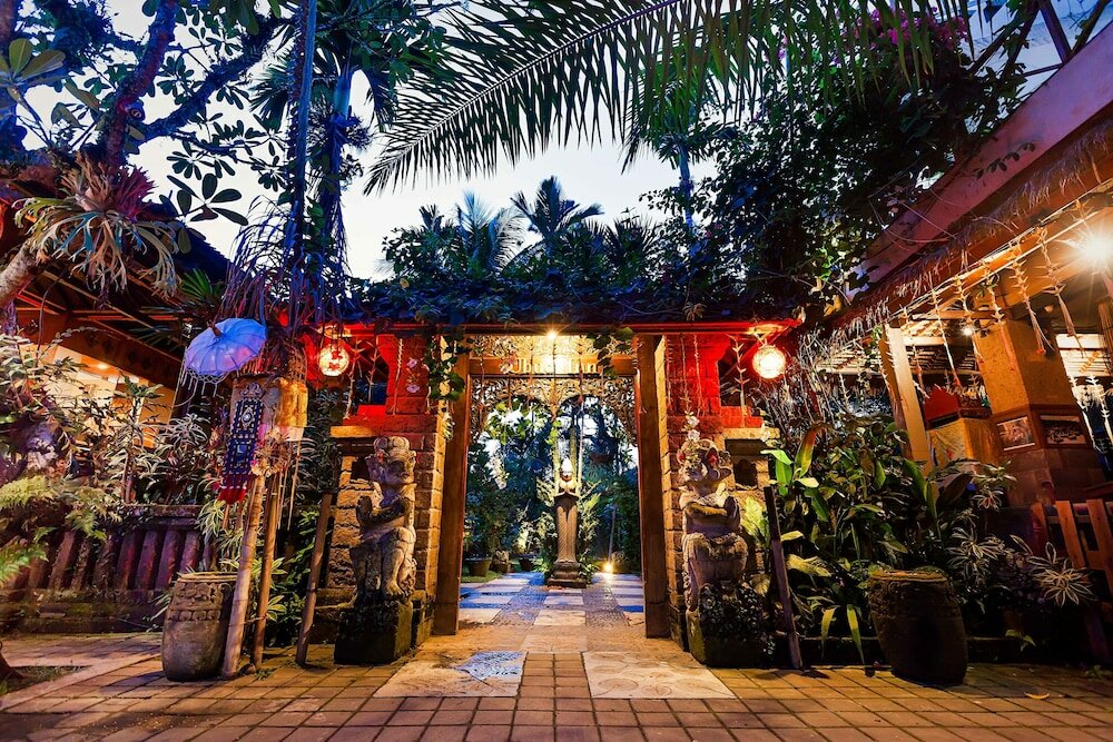 Фото Ubud Inn Cottages