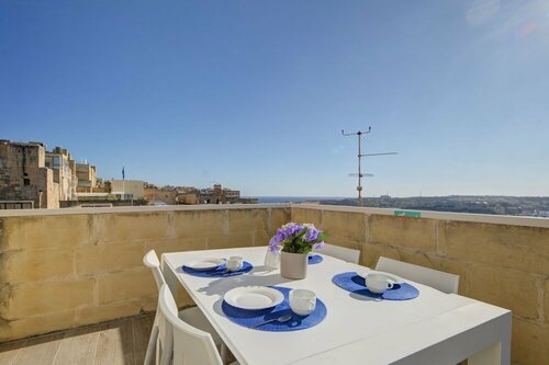 Гостиница Tritoni harbour suites в Валлетте