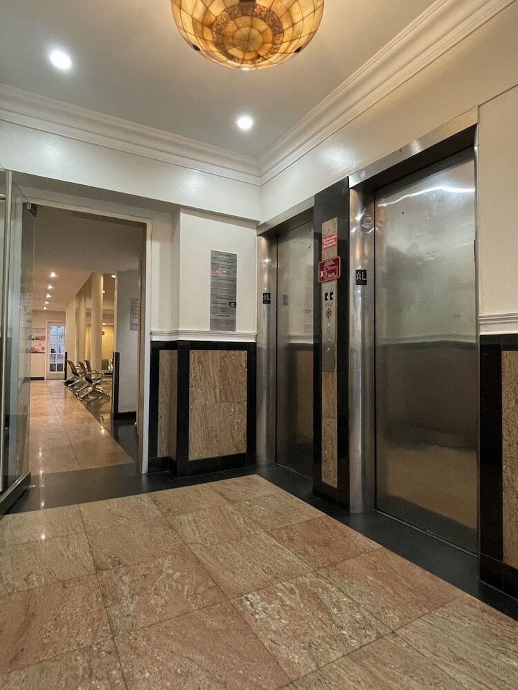 Фото Hotel and the City-Midtown