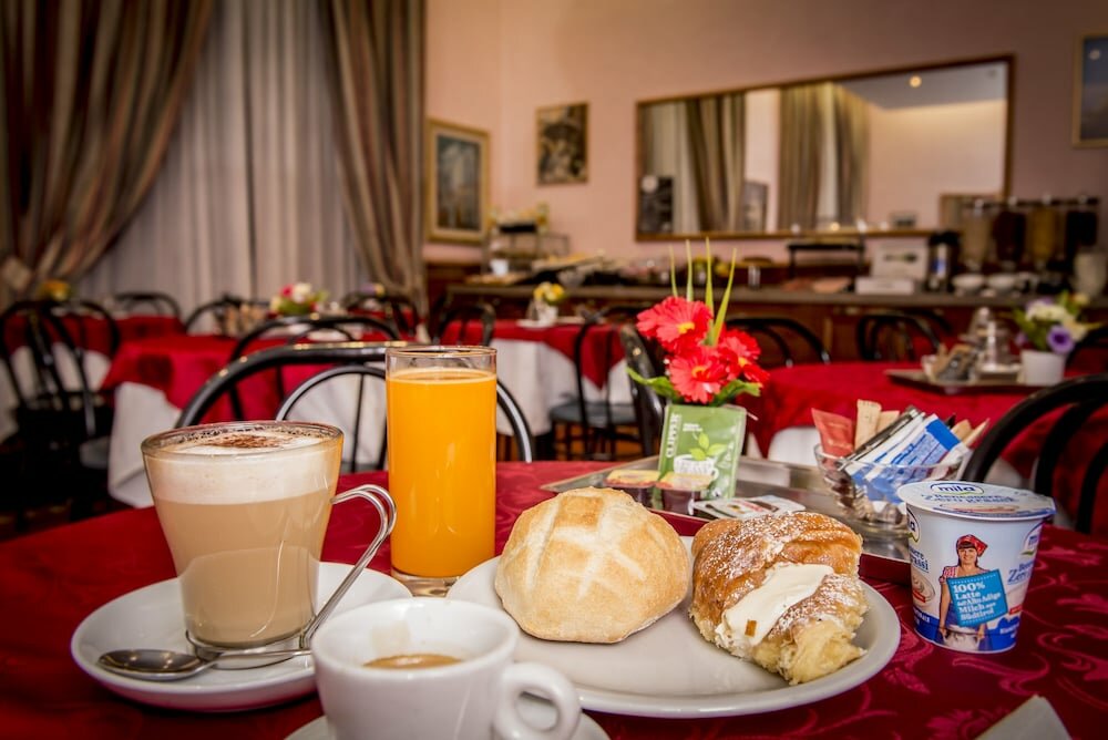 Фото Hotel Emmaus