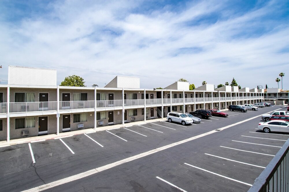 Фото Studio 6 Cypress, Ca