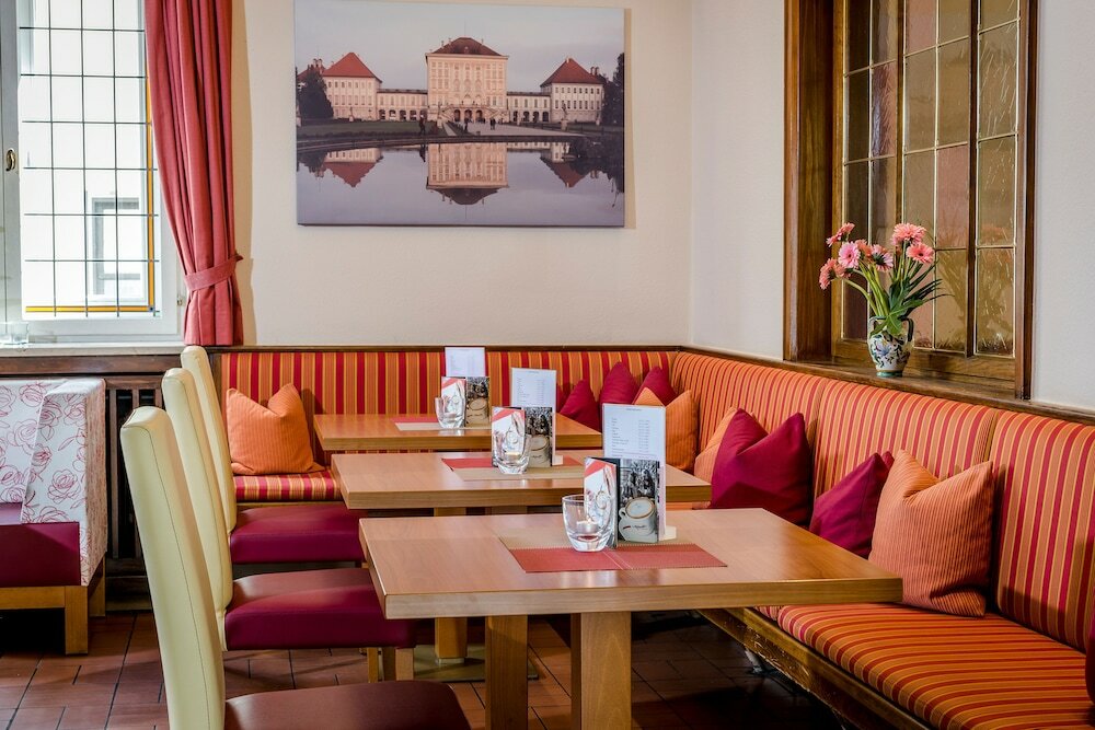 Фото Hotel Laimer Hof Nymphenburg Palace Munich