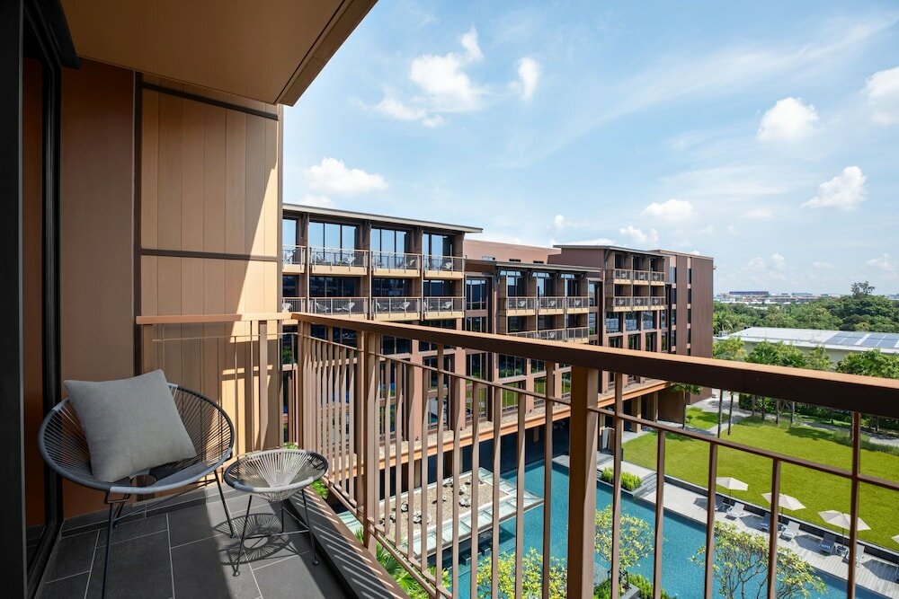Фото Courtyard by Marriott Bangkok Suvarnabhumi Airport