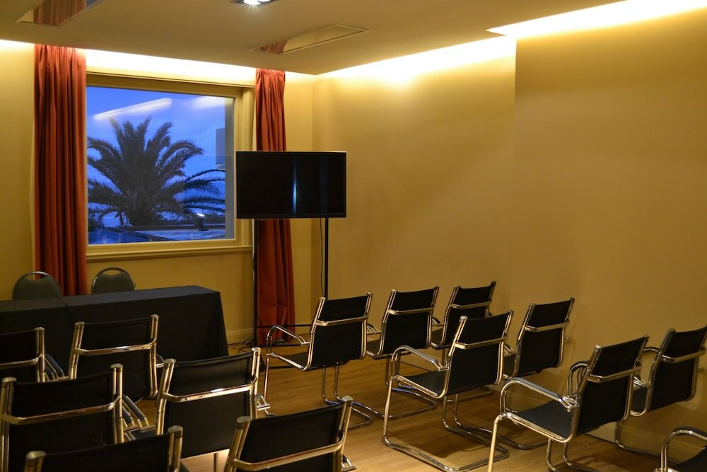 Фото Hotel Cottage