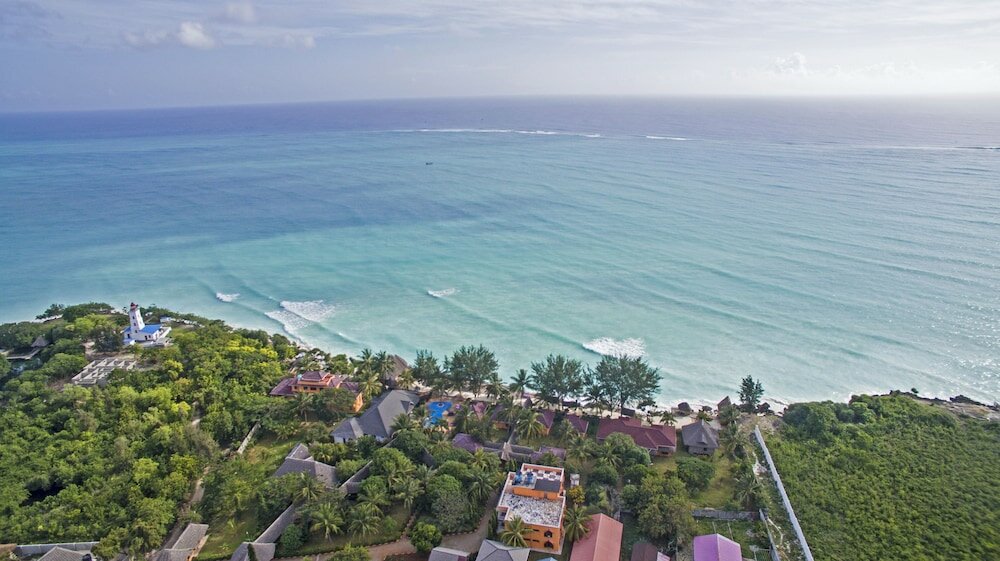 Фото Mnarani Beach Cottages