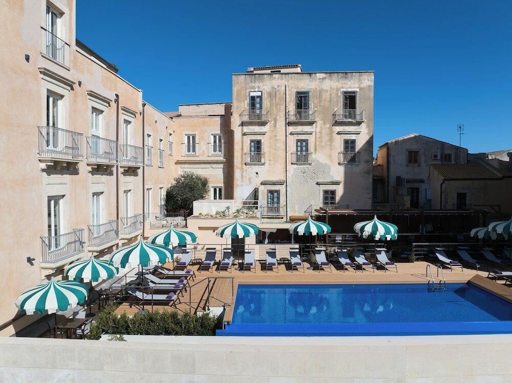 Фото Grand Hotel Des Ètrangers