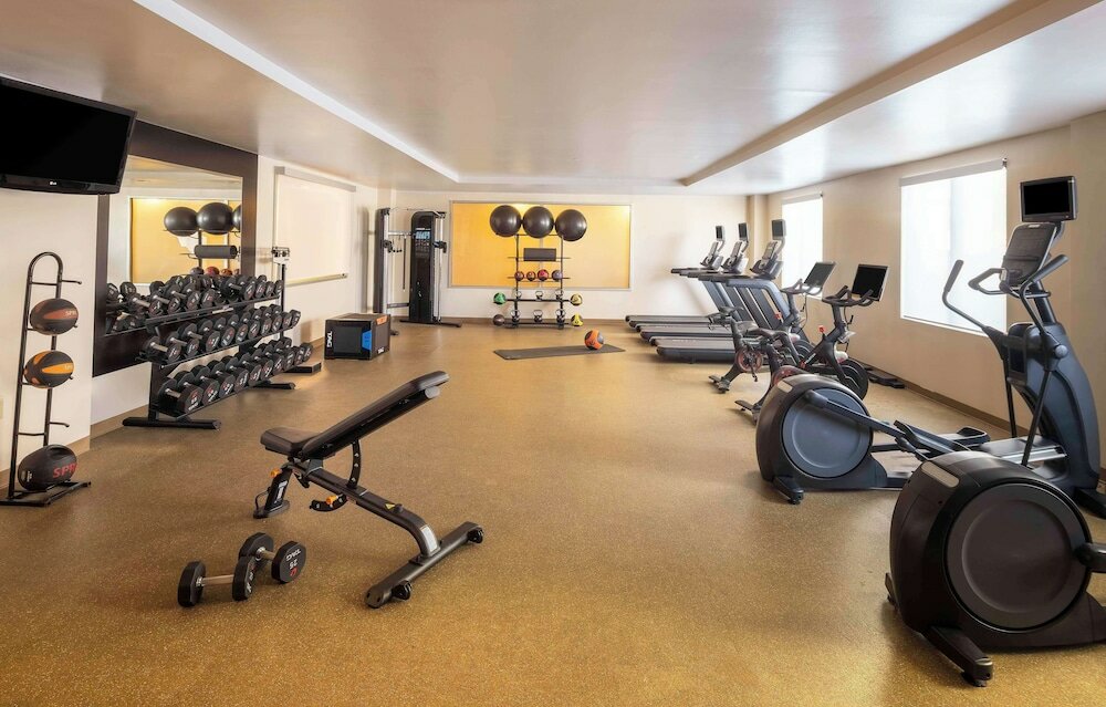 Фото Hilton Garden Inn Queens/JFK Airport