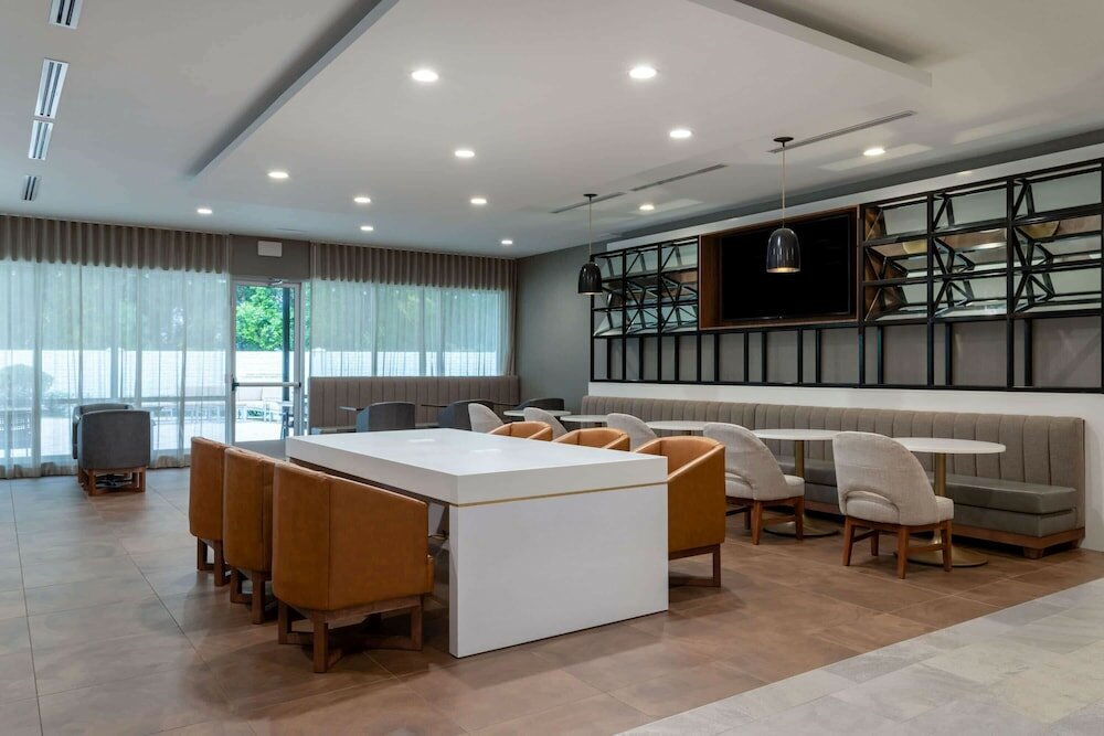 Фото Wyndham Garden Orlando Airport